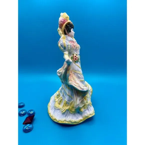 Royal Doulton "Primrose" HN3710, Flowers of Love Collection, 1995, BOX